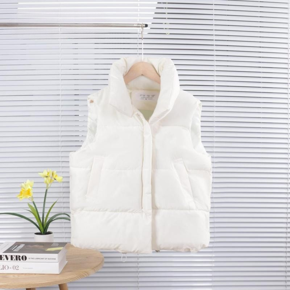 Alula™ | Oversized High-Neck Sleeveless Puffer