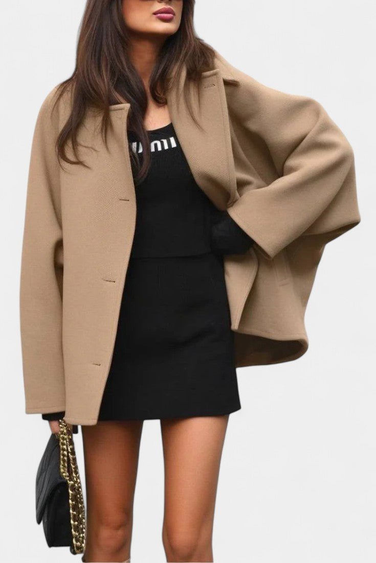 Ambreline Wool Coat with Notched Collar and Mid-Length Batwing Sleeves